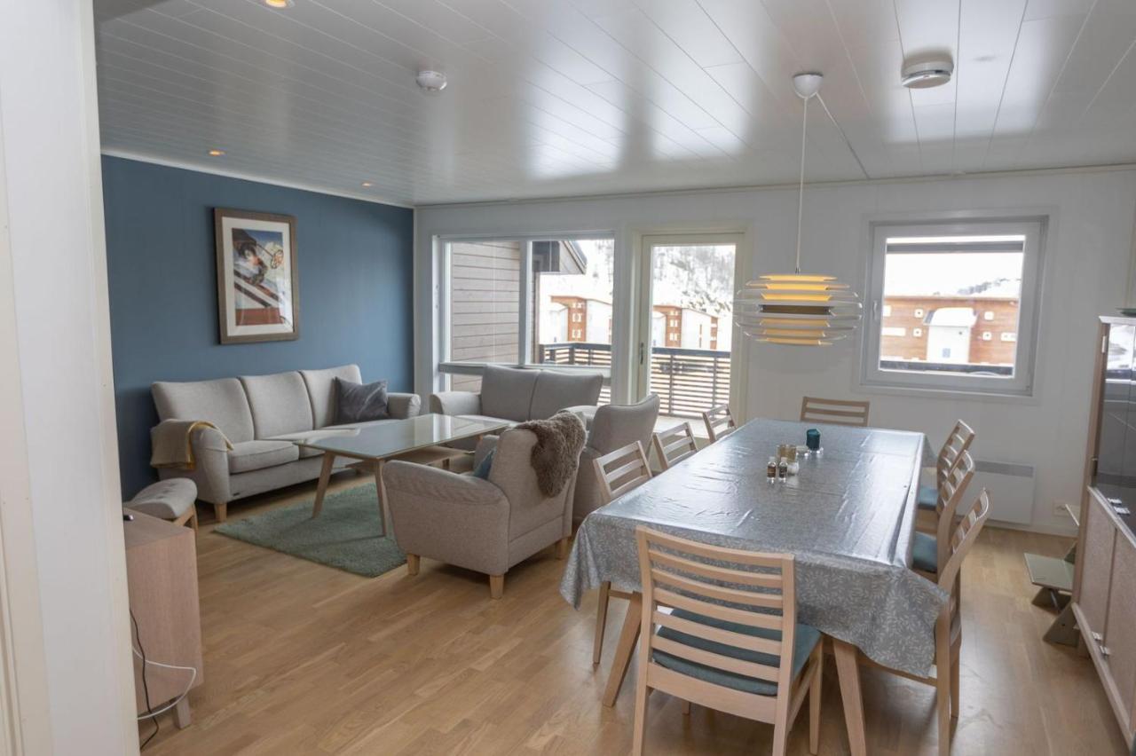 Four Bedroom Holiday Cottage In Sirdal Tjorhom Екстер'єр фото